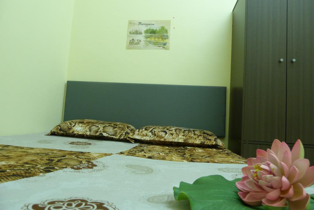 Roomstay Kuala Nerus Gated Parking - 6M To Beach & 15M To Drawbridge Kuala Terengganu Esterno foto